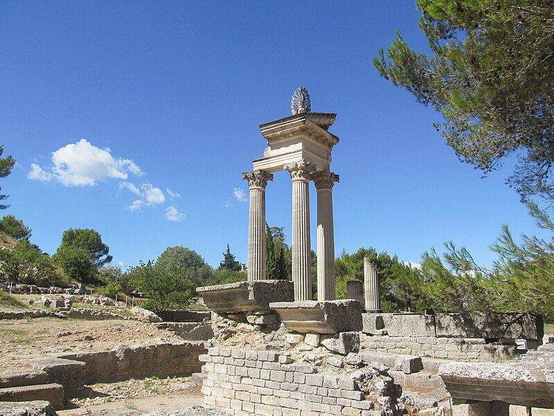 File:Glanum03.JPG