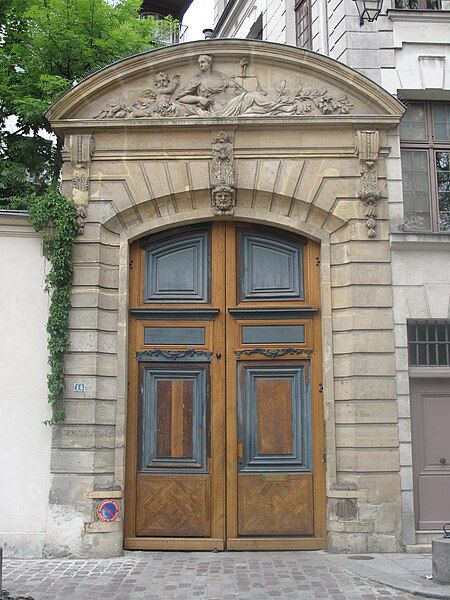 File:Hôtel Laffemas entrance.jpg