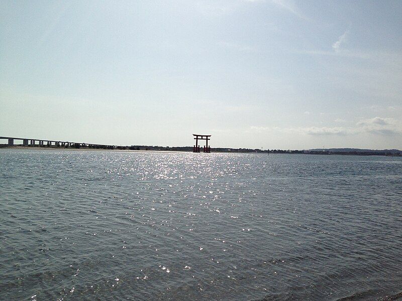 File:Lake Hamana.JPG