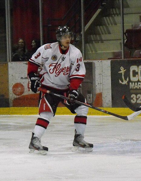 File:Leamington Flyers player.jpg