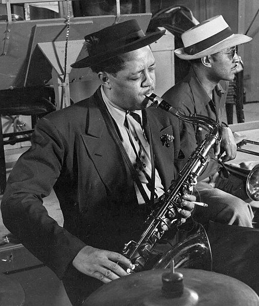 File:Lester-Young-LIFE-1944.jpg