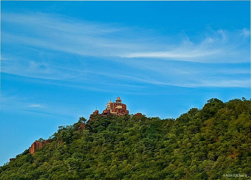 File:Mata Bambarbaini Temple.jpg