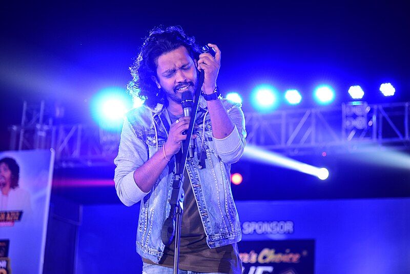 File:Nakash Aziz.jpg