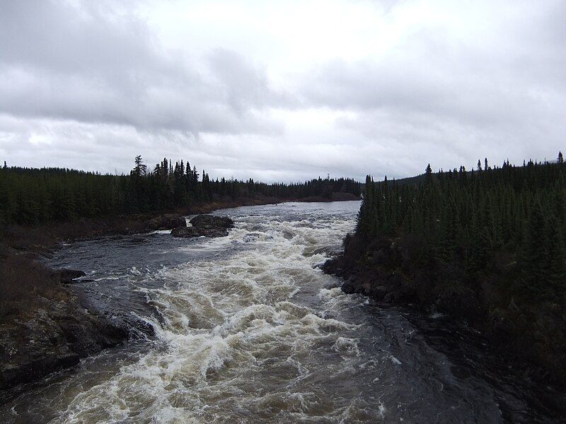 File:Rivière Hart Jaune.jpg