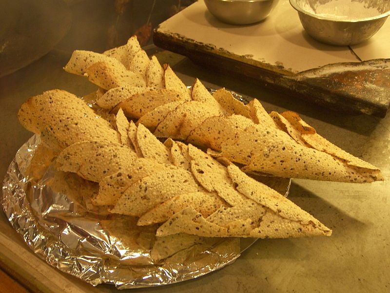 File:RollednRoastedPapads.jpg