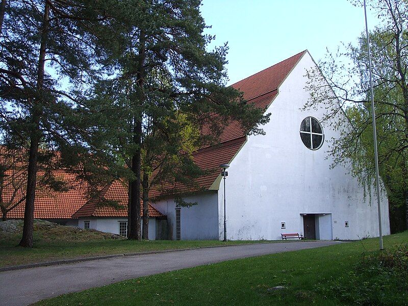 File:Søndre slagen kirke1.JPG