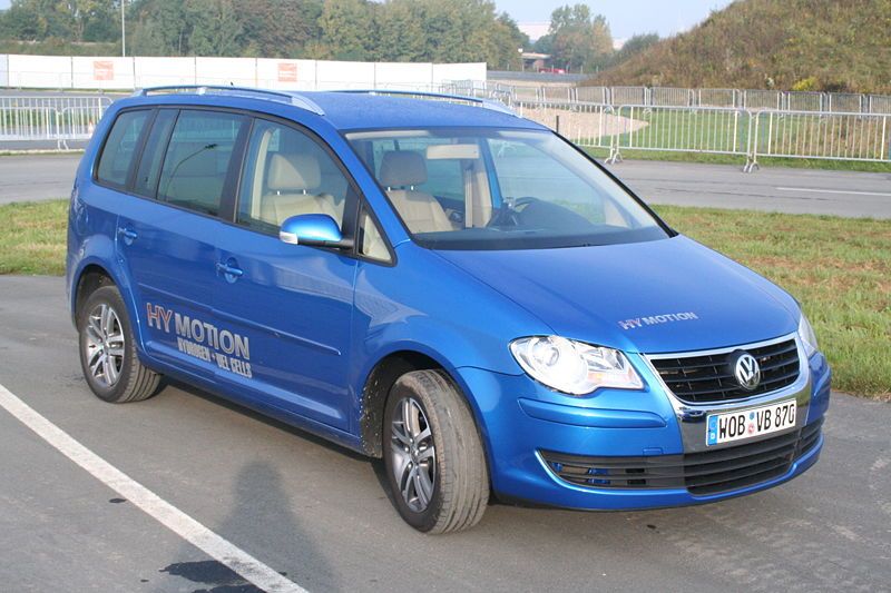 File:VW Touran Hy-Motion.JPG