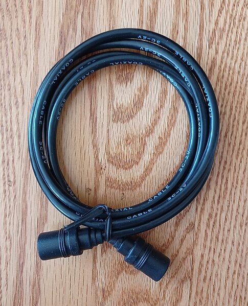 File:3C-2V cable 4.jpg