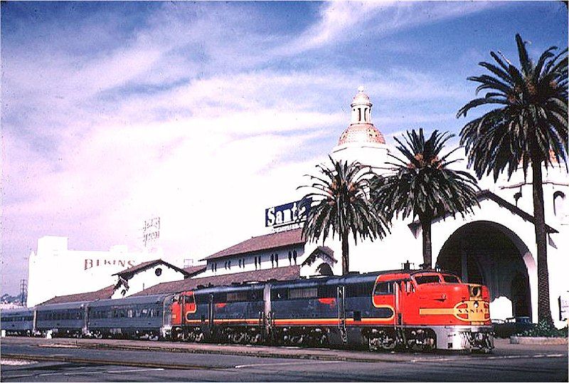 File:AT&SF64atSanDiegoCA10-26-63.jpg