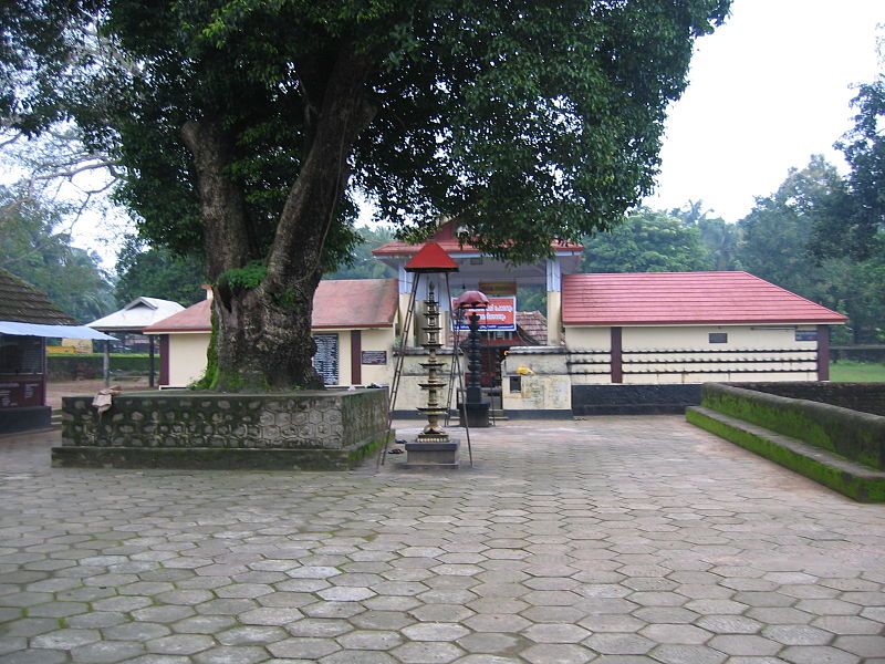 File:Amakkavu Temple.jpg