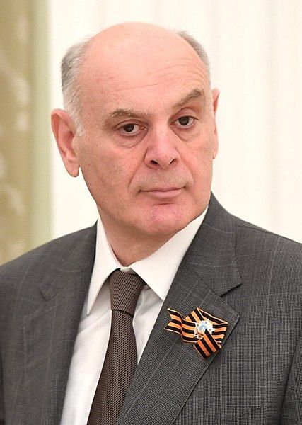 File:Aslan Bzhania (2020-06-24).jpg