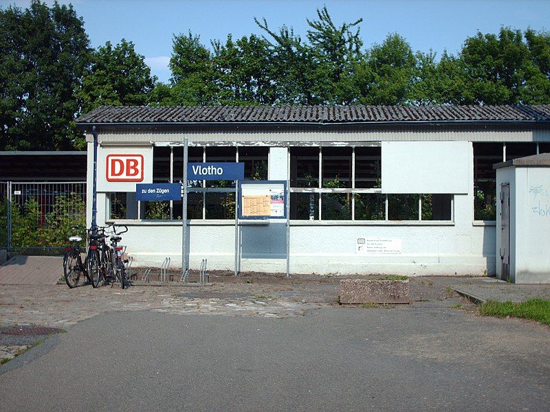 File:Bahnhof Vlotho.jpg