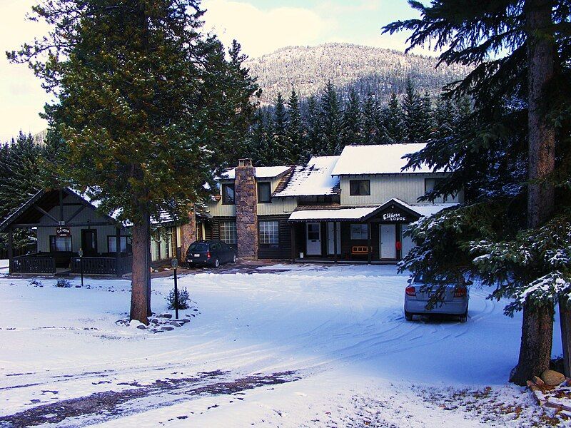 File:Browne Residence, Banff.jpg