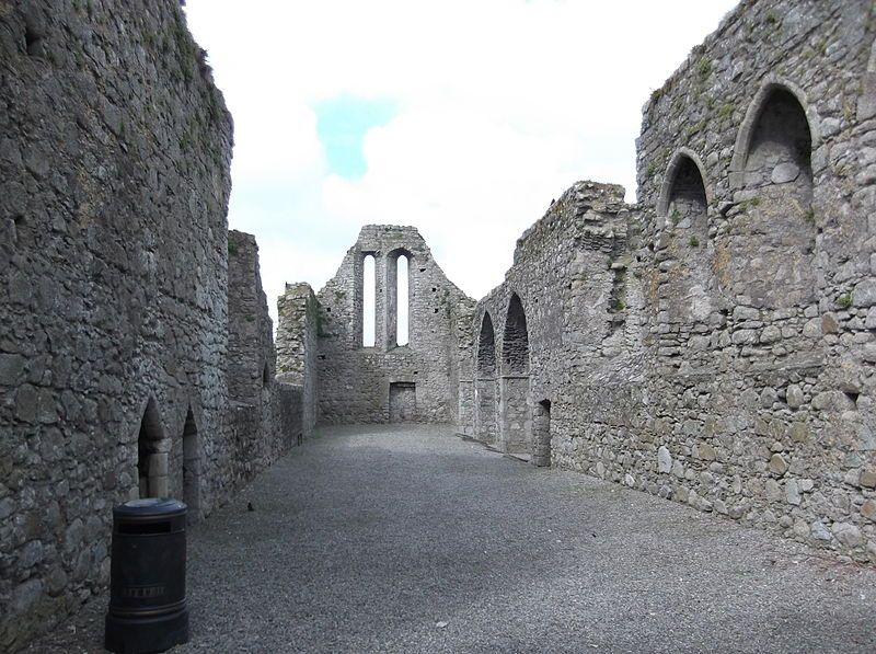 File:CastledermotFriary.JPG