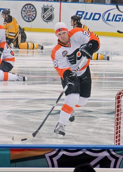 File:Claude Giroux (4242242146).jpg