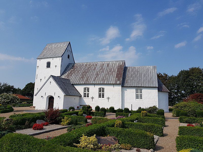 File:Egvad Kirke 03.jpg