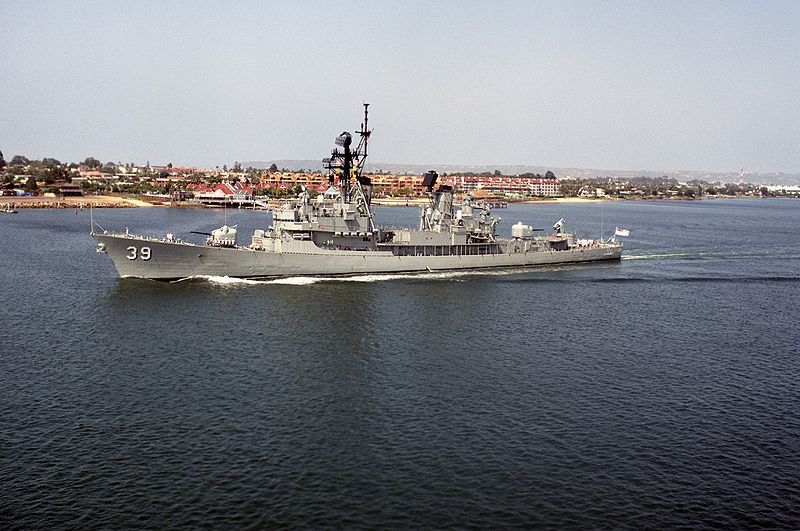 File:HMAS Hobart (D39).jpg