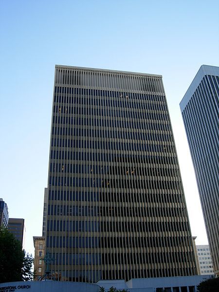 File:IBM Tower 3.JPG