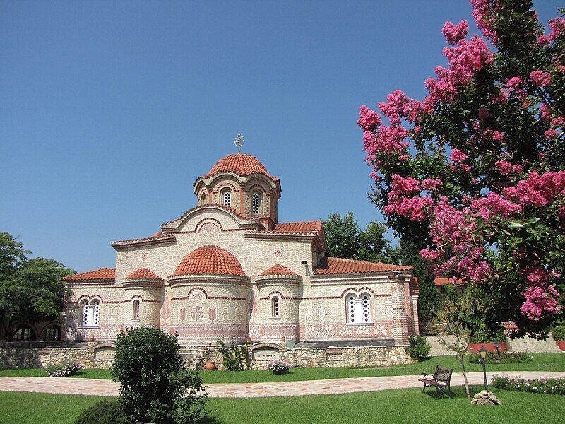 File:Kirche Kloster Ephraim.jpg