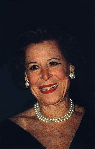 File:Kitty Carlisle 2000.jpg