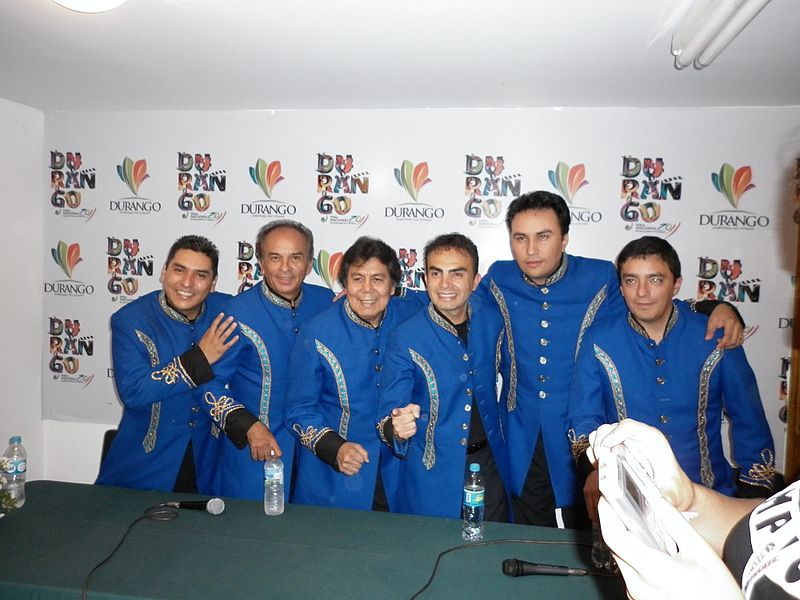 File:LA TROPA LOCA.JPG