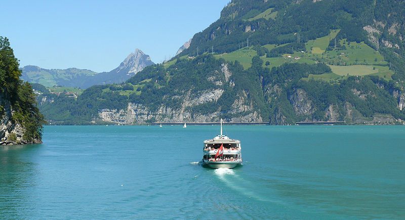 File:Lake lucerne.JPG