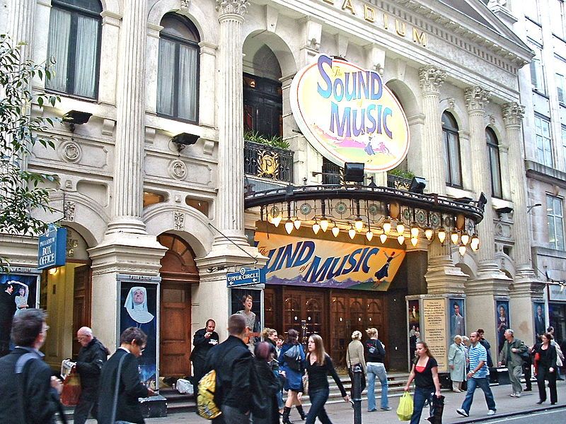 File:London Palladium 2007.jpg