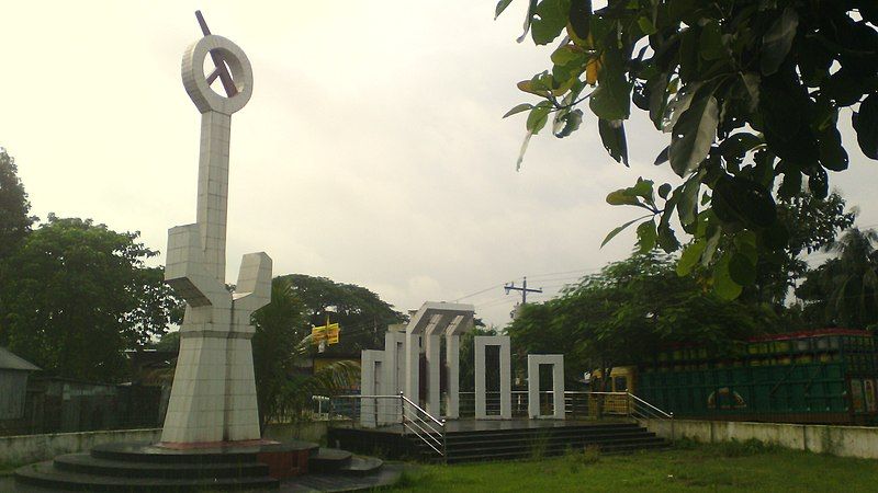 File:Nandail shaheed minar.jpg