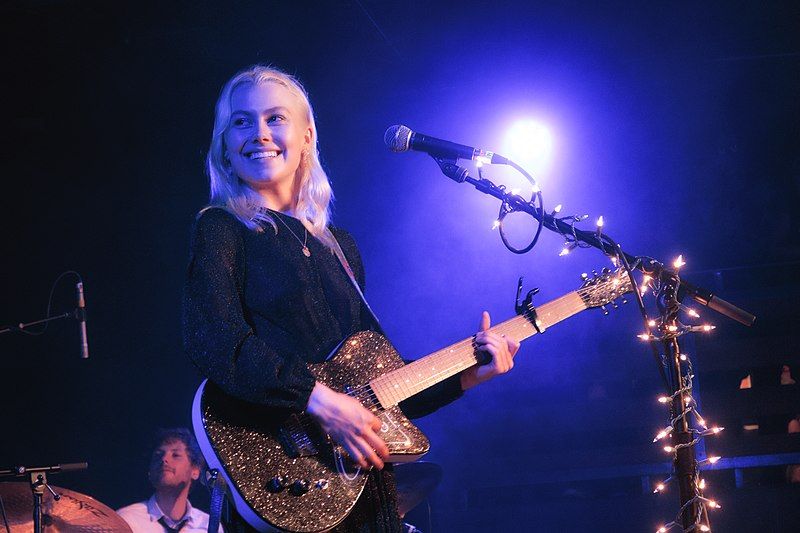 File:Phoebe Bridgers (41599189180).jpg