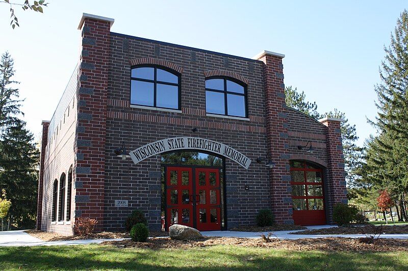 File:WisconsinStateFirefightersMemorialBuilding2010.jpg