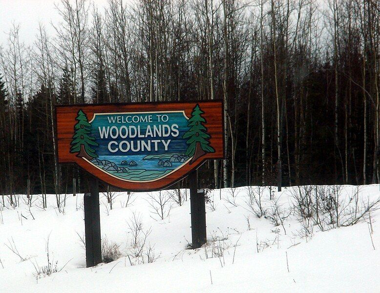 File:Woodlands County sign.jpg