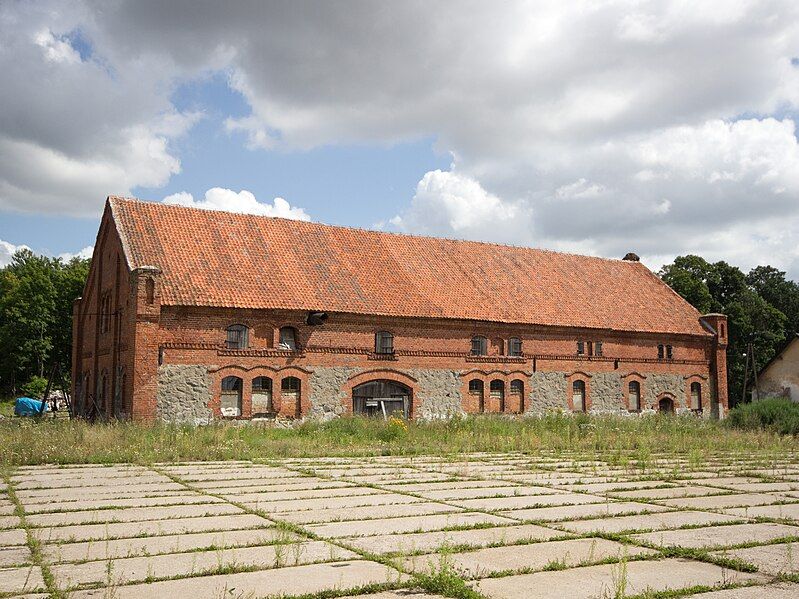 File:Bezledy, statek, starý.jpg