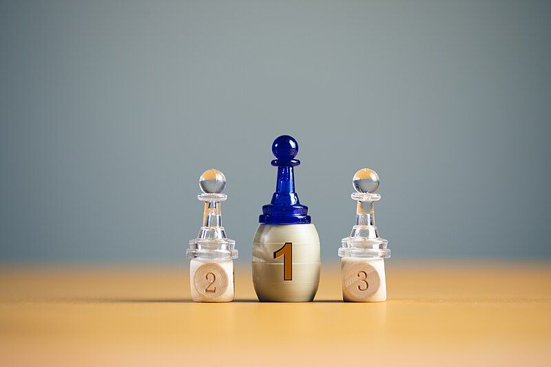 File:Chess-winners-podium-business-leader-concept.jpg