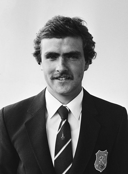 File:Dick Nieuwenhuizen 1980.jpg