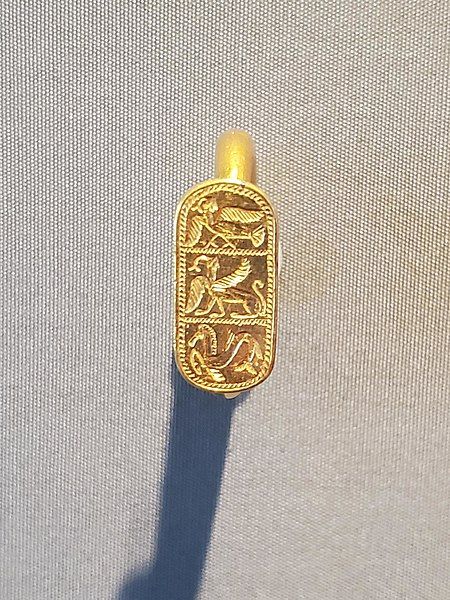 File:Etruscan Ring.jpg