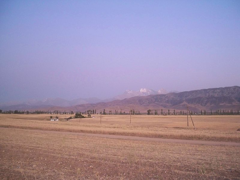 File:Fields of Isfana.JPG