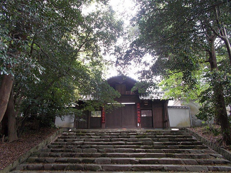 File:Fukuju-ji Fujimon 01.jpg