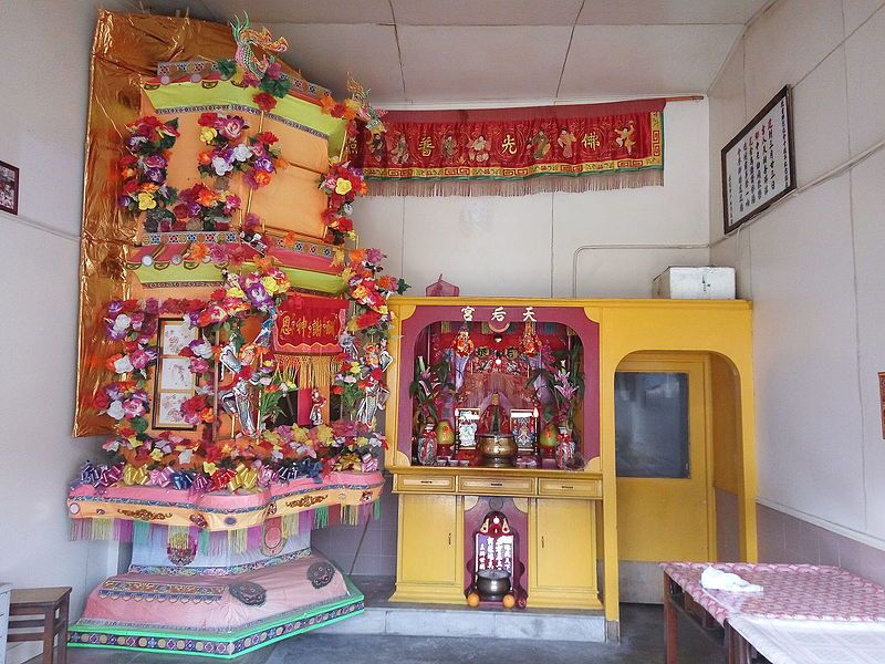 File:HK FungKatHeung TinHauTemple.jpg