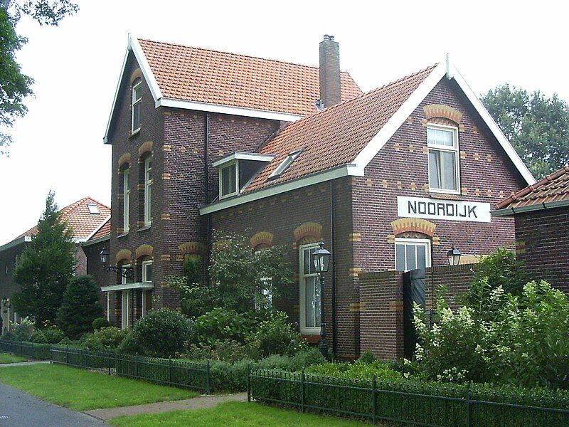 File:Halte-noordijk.JPG