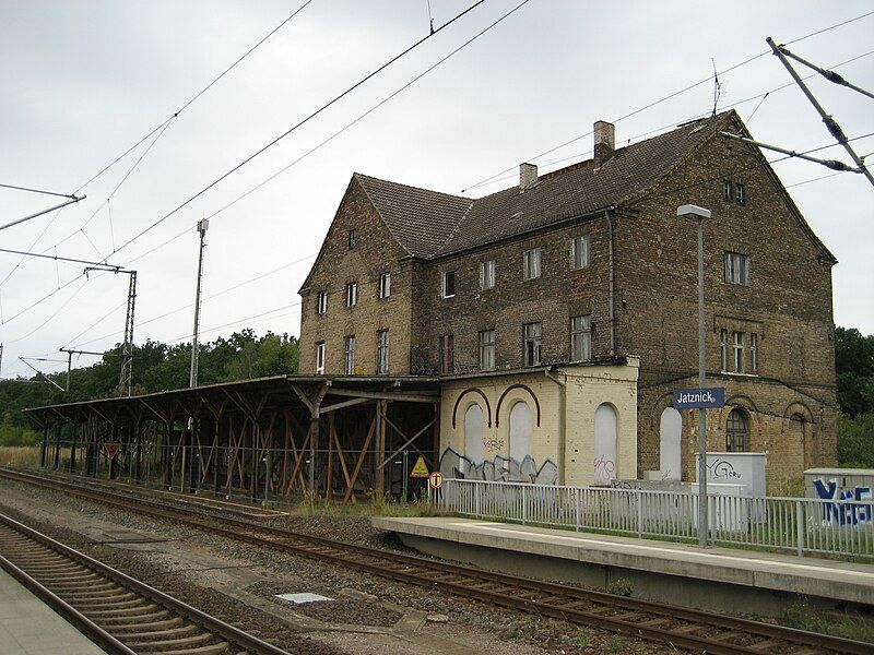 File:Jatznick-Bahnhof-IMG 0141.JPG