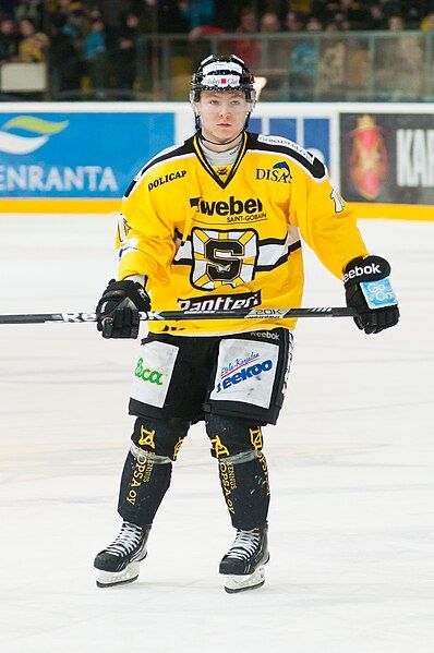 File:Jesse Mankinen 2012.jpg