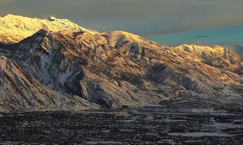 File:Mahogany Mountain winter.jpg