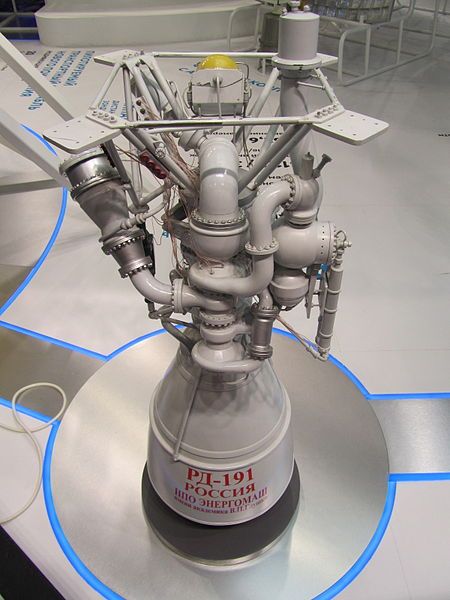 File:RD-191 MAKS2013.JPG