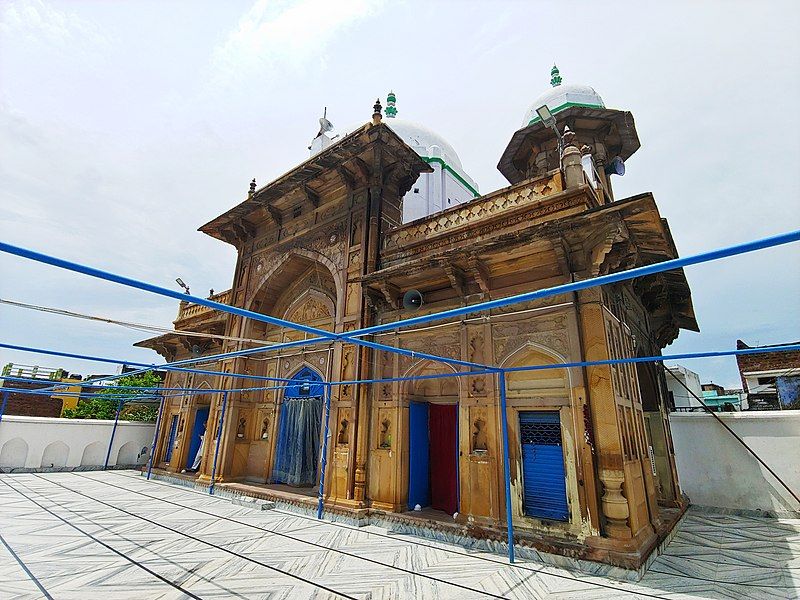 File:Shahi mosque Allahabad.jpg