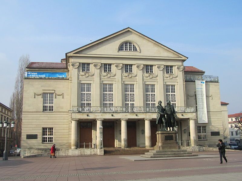 File:Theater Weimar.JPG