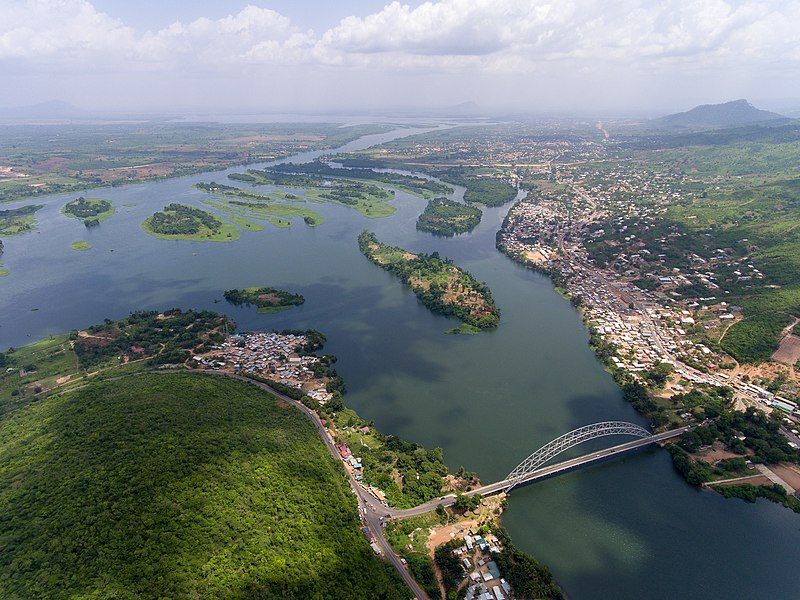 File:Adome Bridge, Ghana.jpg