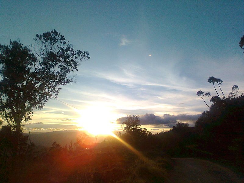 File:Atardecer viracachense.jpg