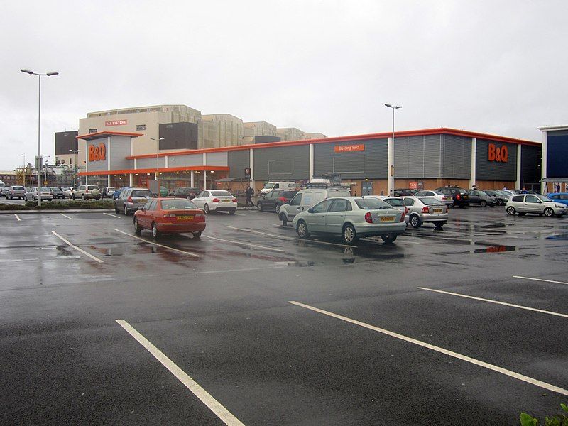 File:B&Q Barrow-in-Furness.jpg