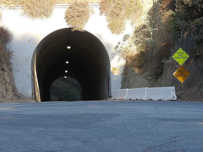 File:BacktotheFuturetunnel.jpg