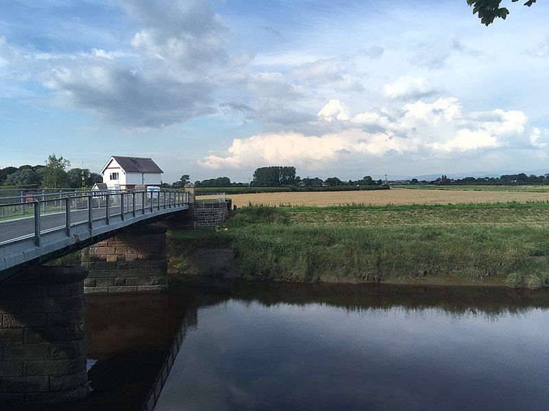 File:Cartford Bridge.jpg